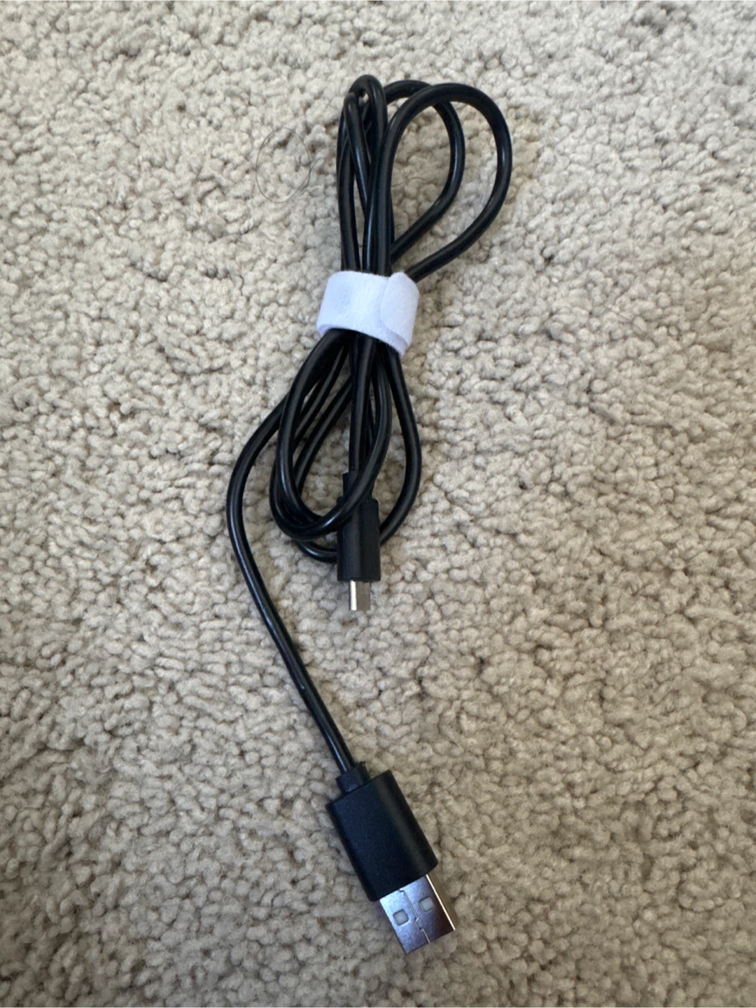 Black USB to Micro-USB Cable