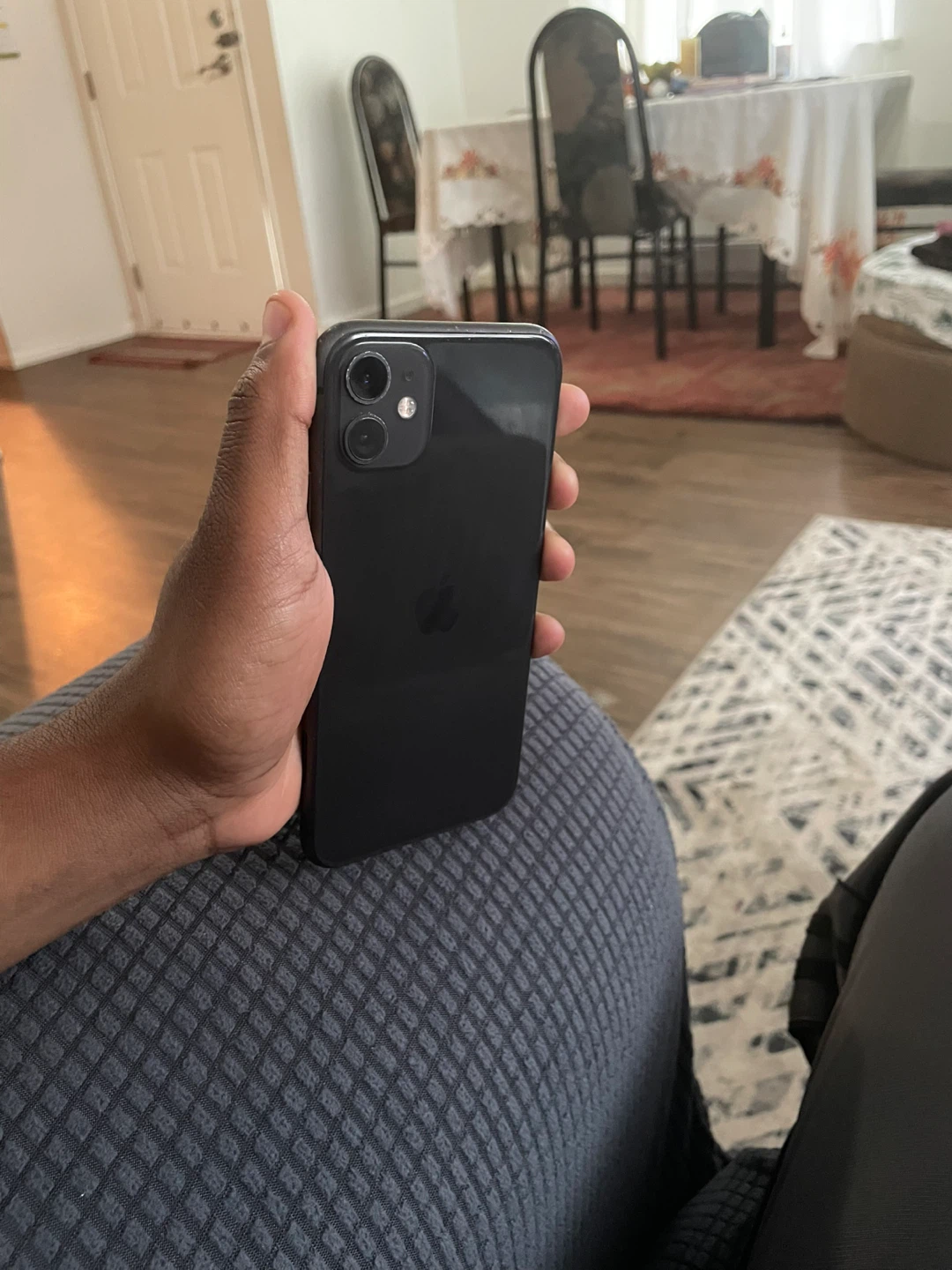 Apple iPhone 11 - Black