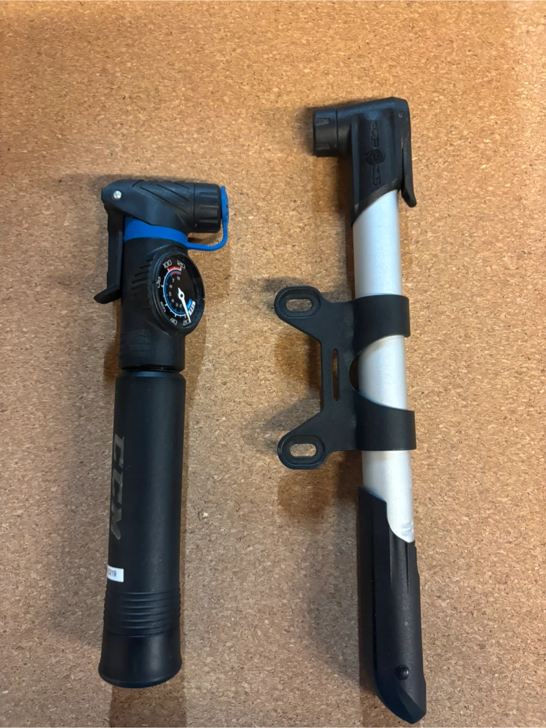 CCM and Air Blaster 350 Bike Pumps - photo 2