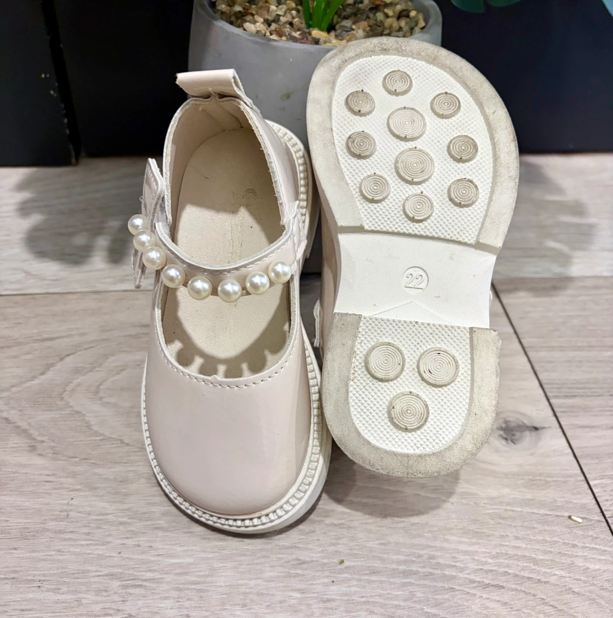 Children's Patent Mary Jane Shoes with Pearls - photo 2