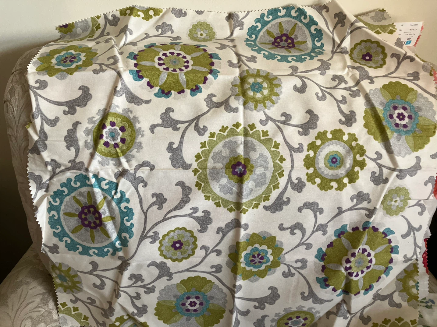 Floral Medallion Upholstery Fabric-66 x 66 cm - photo 2