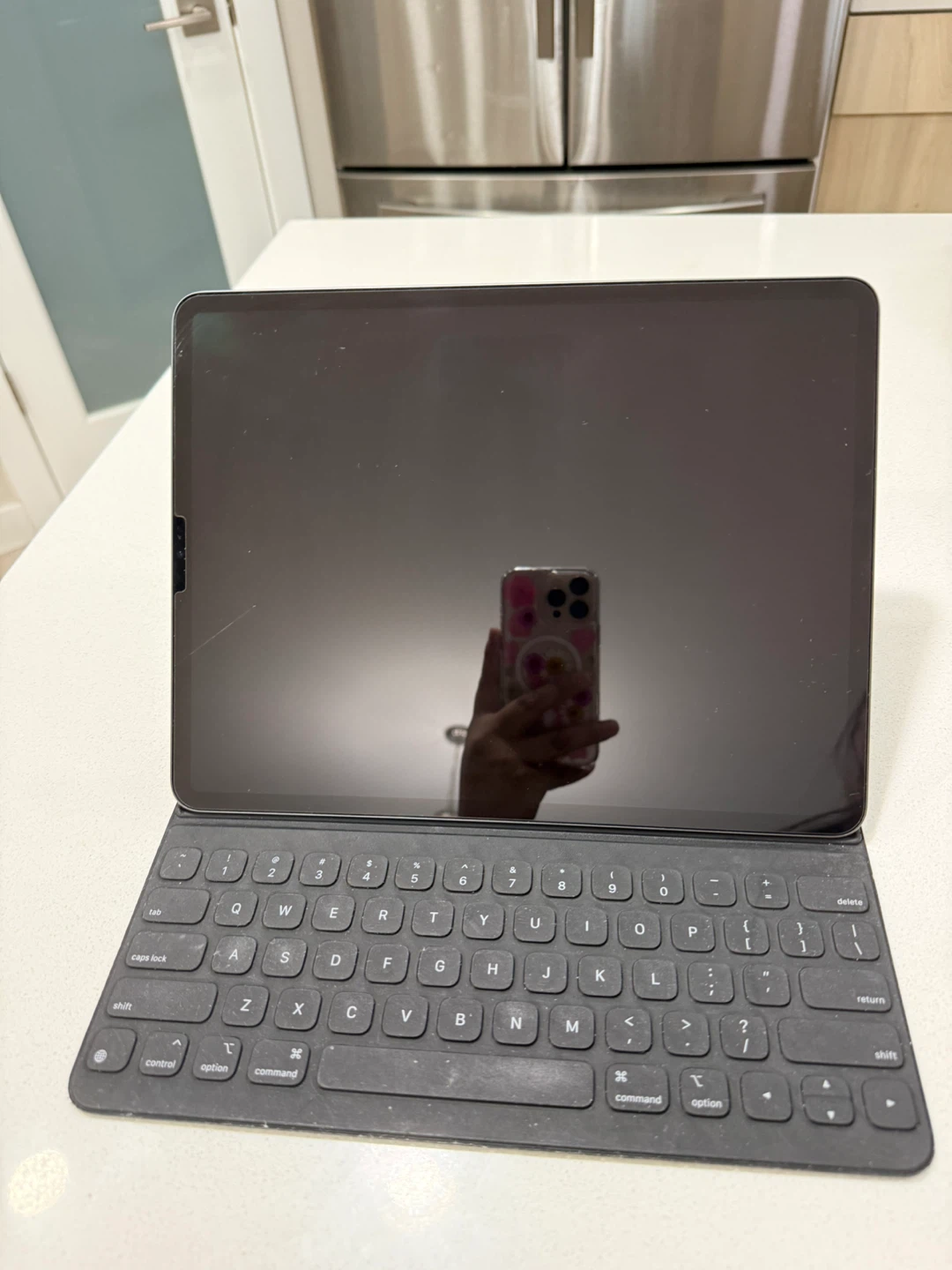 Apple iPad Pro (12.9-inch) with Magic Keyboard