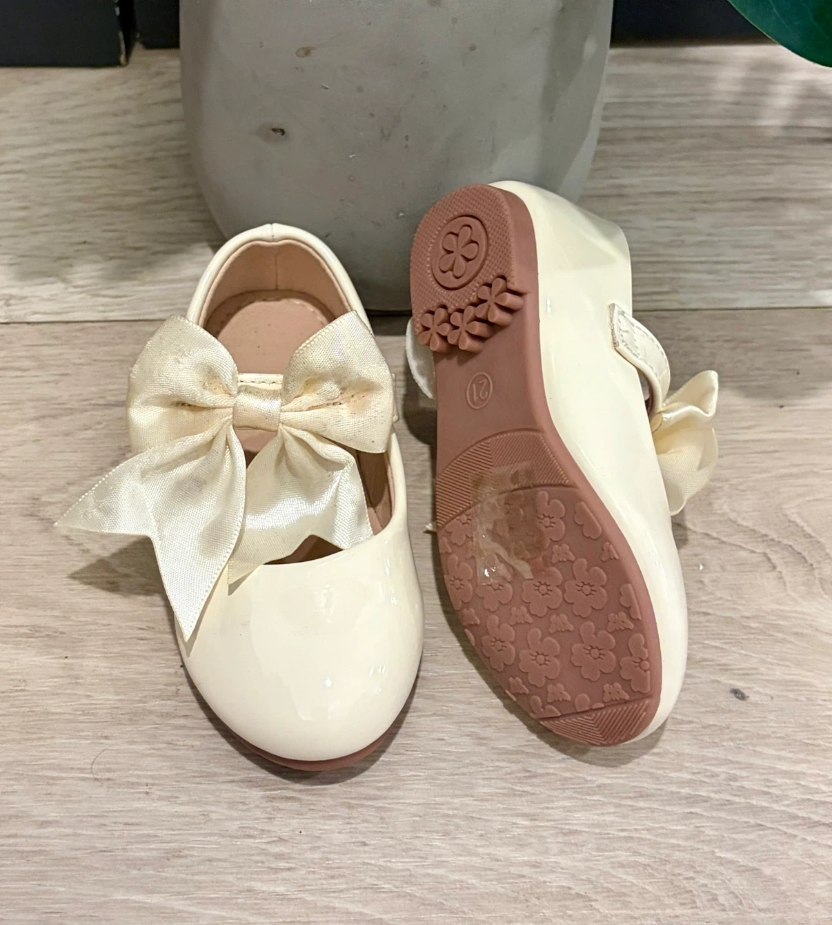 Cream Patent Bow Flats Toddler Shoes
