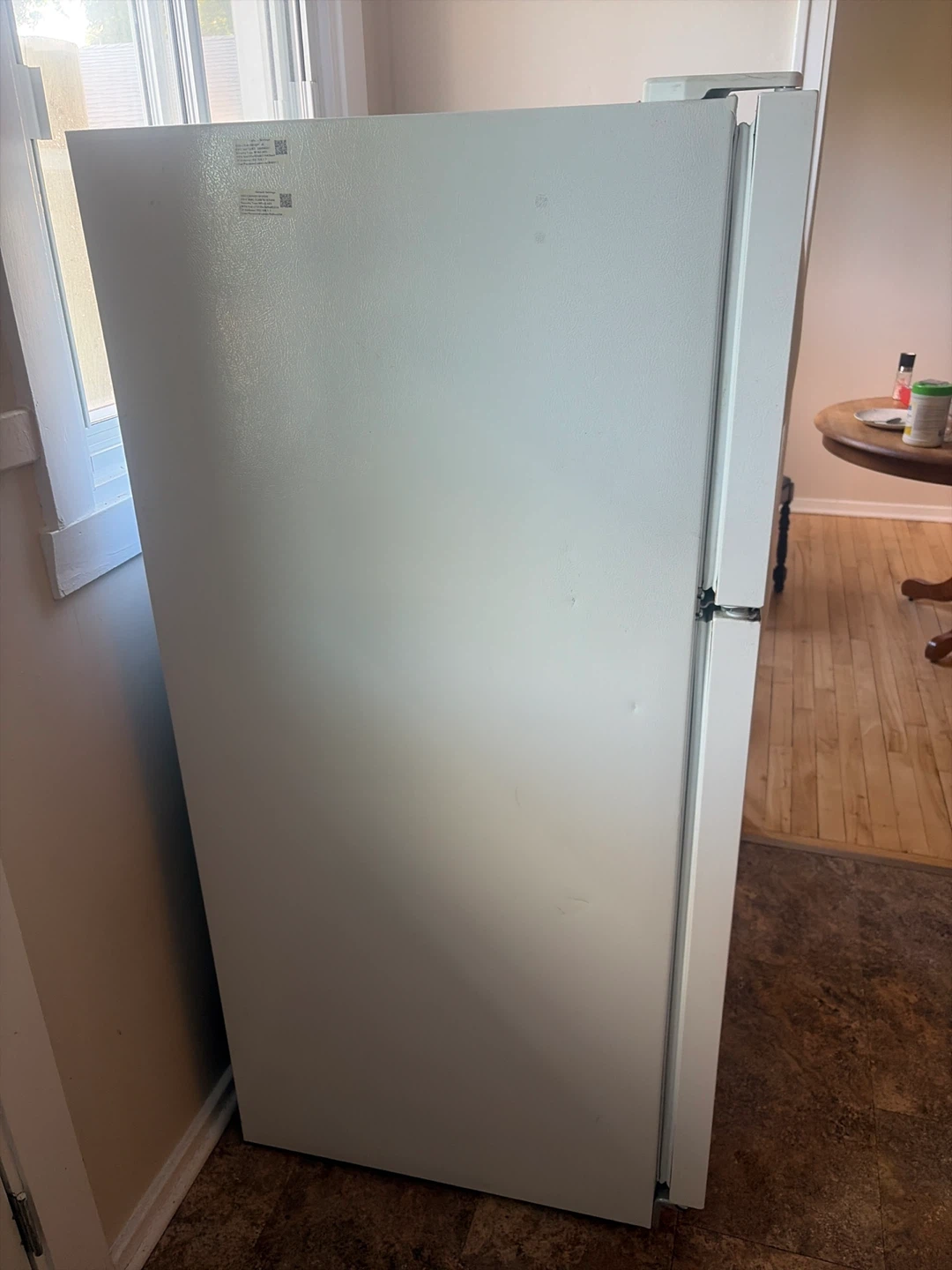 Frigidaire Refrigerator - photo 2