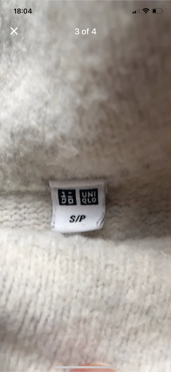 Uniqlo Mock Neck Sweater - photo 3