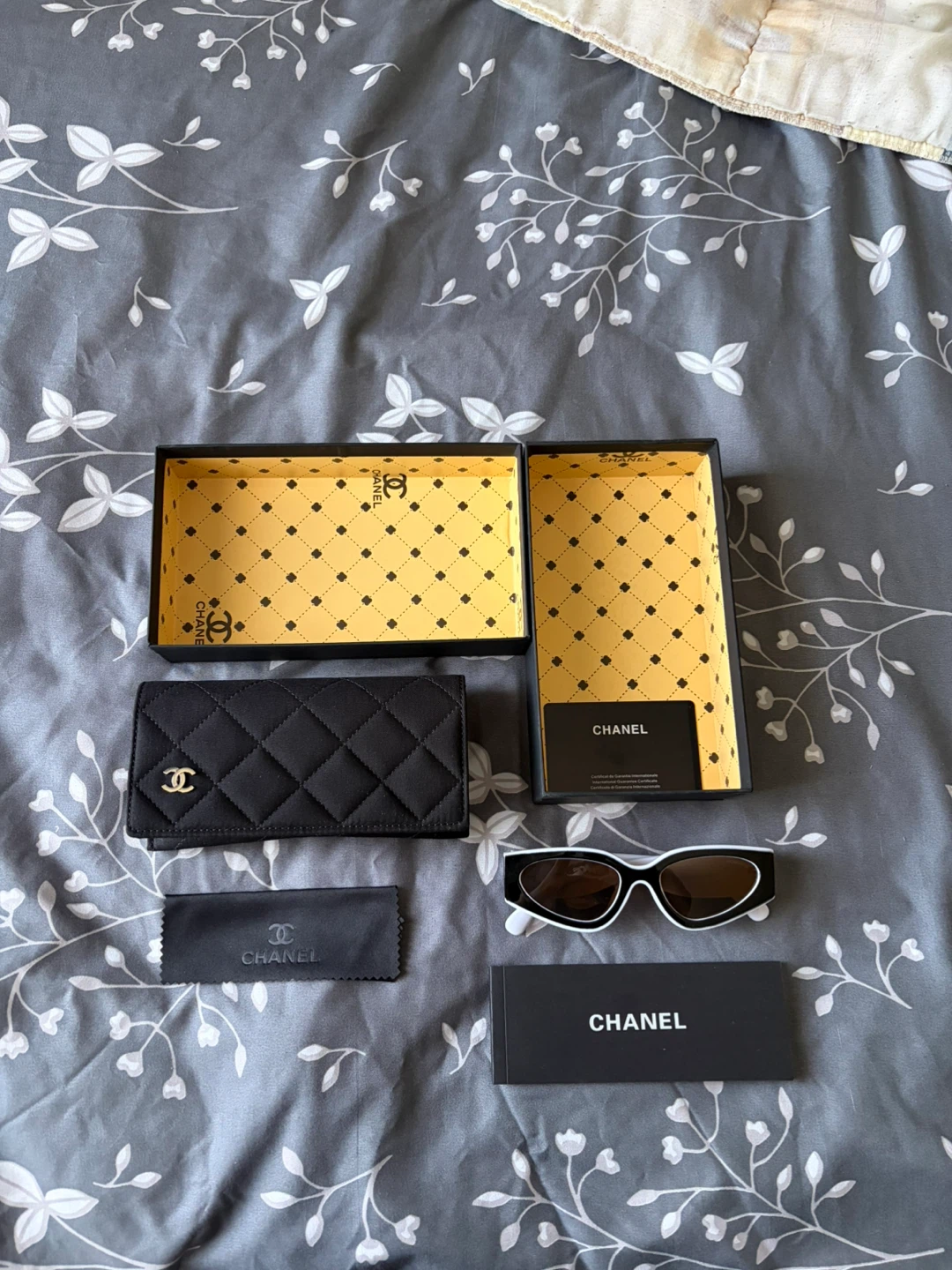 CHANEL Sunglasses-send offers