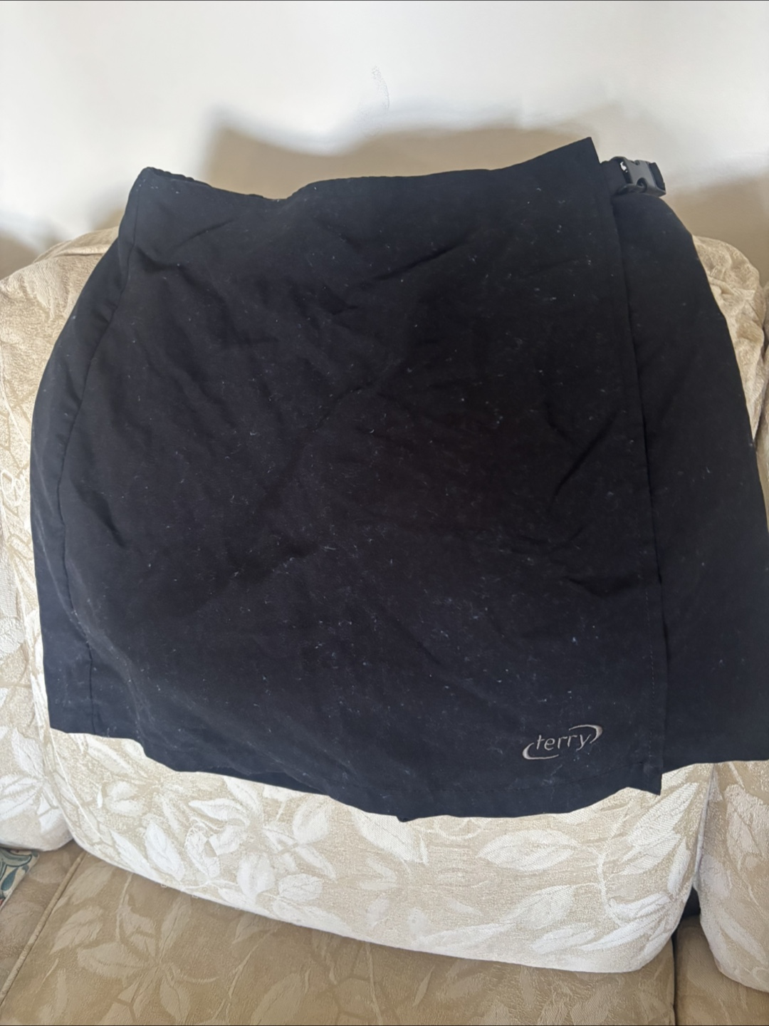 Cycling shorts with skirt overlay