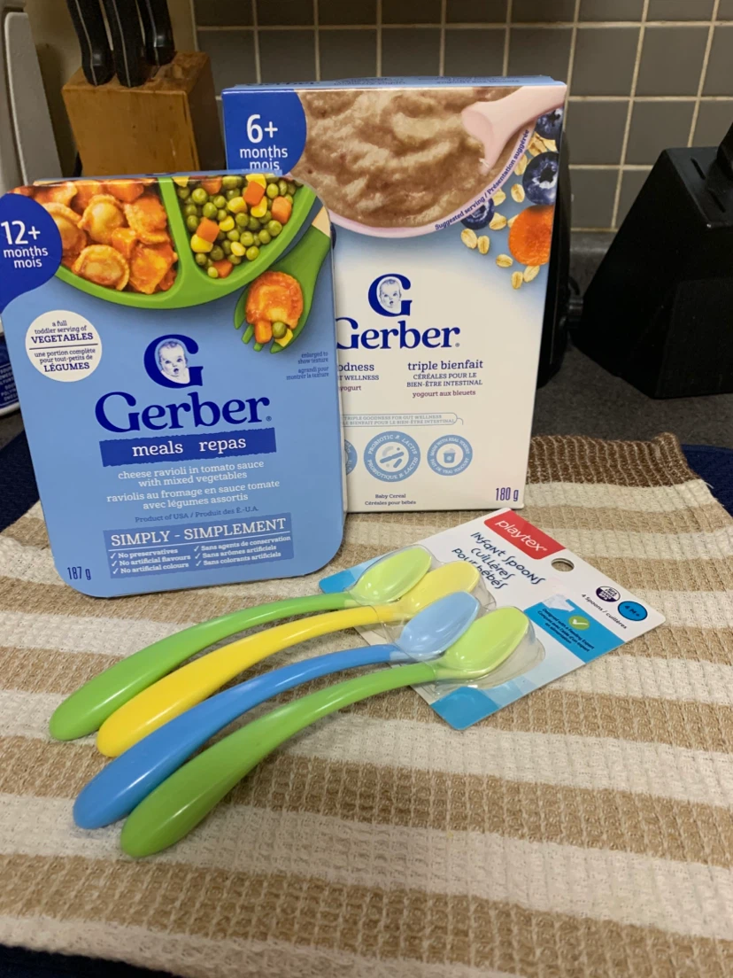 Gerber Meals and Baby Cereal with Playtex Infant Spoons