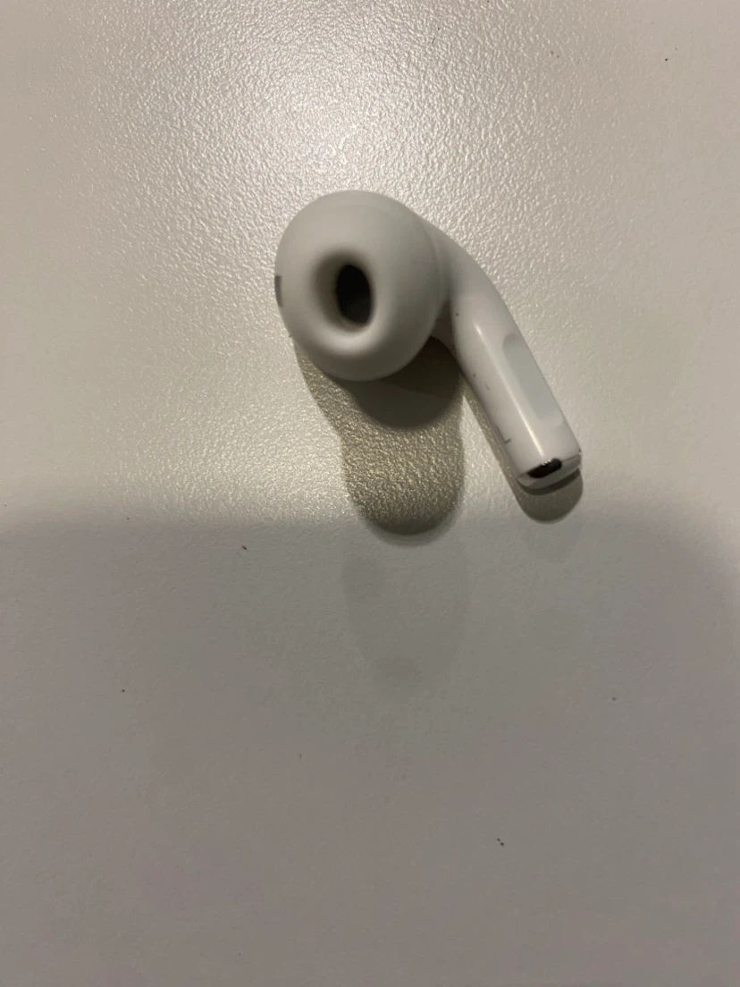 Apple AirPods Pro (left  Earbud) - photo 2