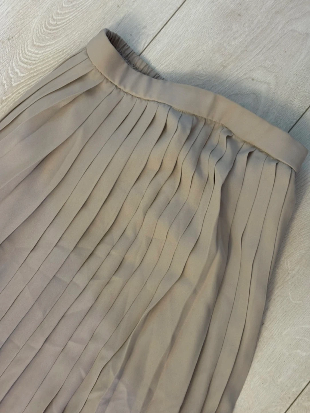 UNIQLO Pleated Maxi Skirt Beige XS/TP - photo 2