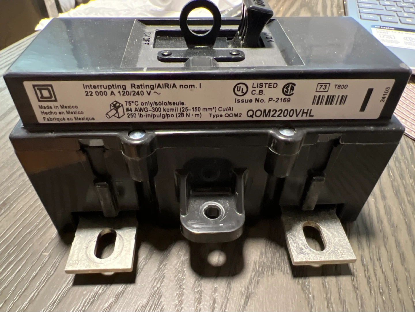 Square D QOM2200VHL Circuit Breaker - photo 2