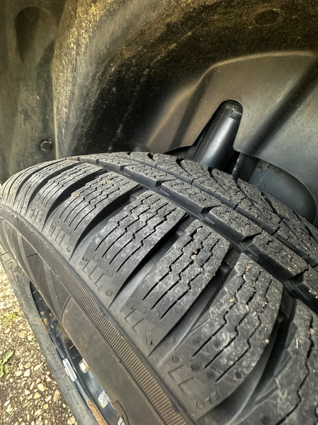 Silver Chevrolet Equinox - photo 5