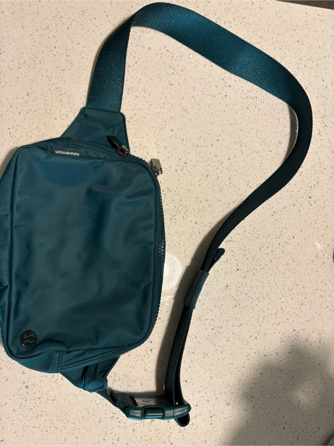 Lululemon Everywhere Belt Bag - photo 3