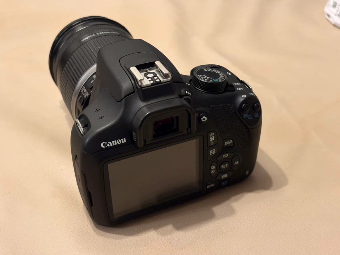 Canon EOS Rebel T5 DSLR & Canon 18-200mm IS Lens - photo 2