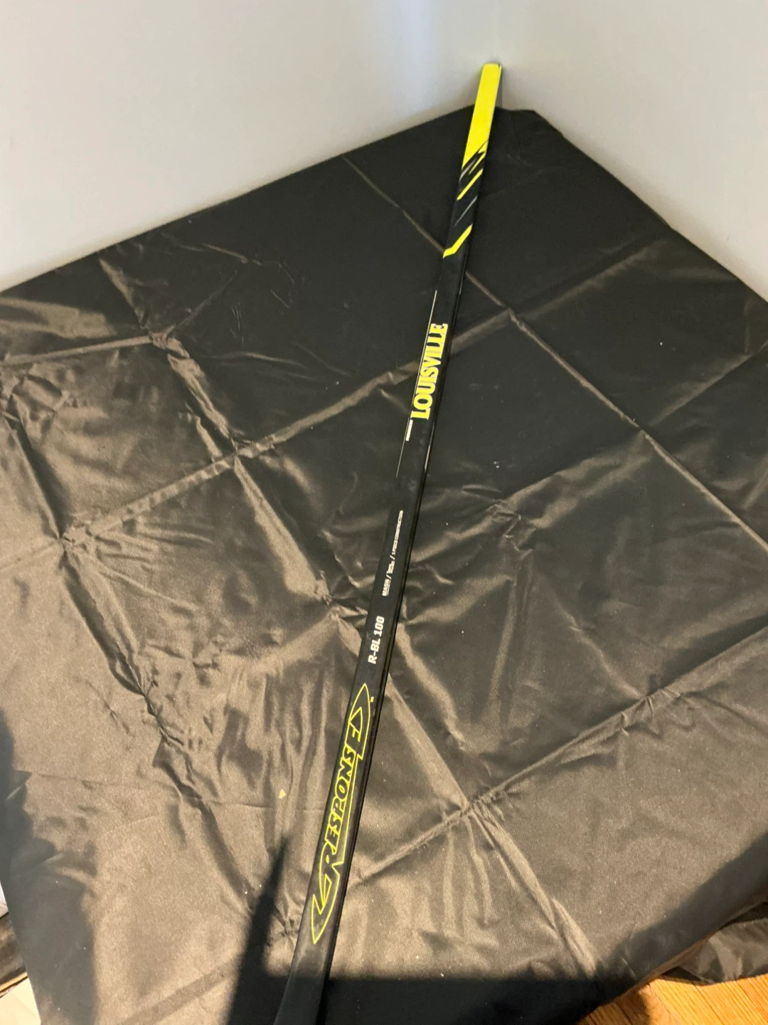 Louisville Response Hockey Stick