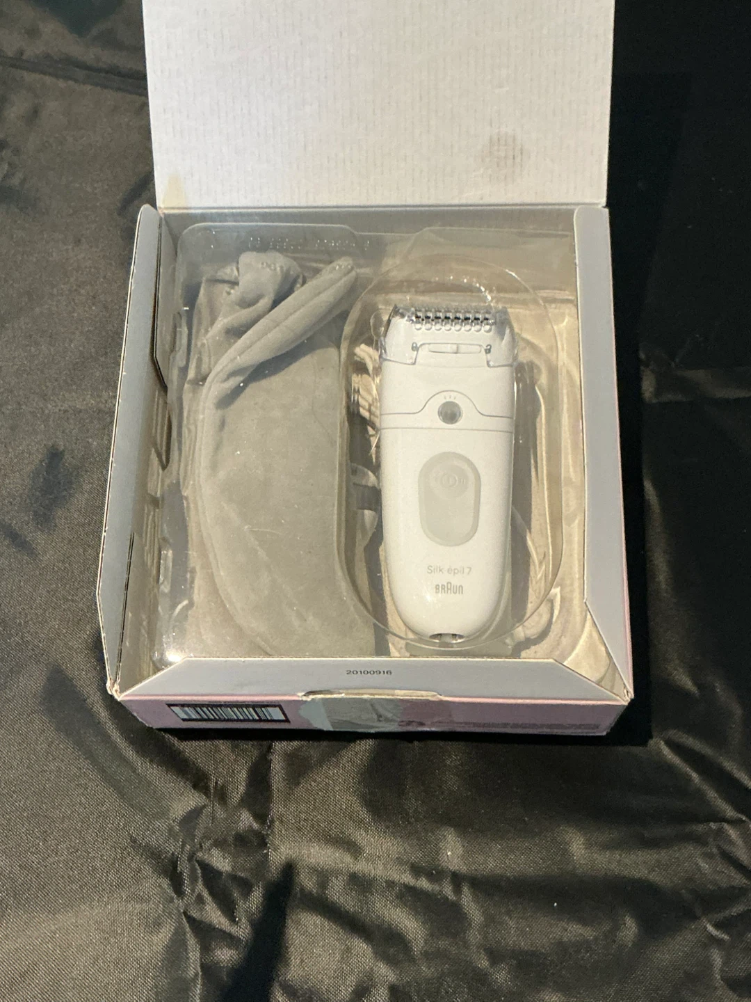 Braun Silk-épil 7 Epilator with Pouch