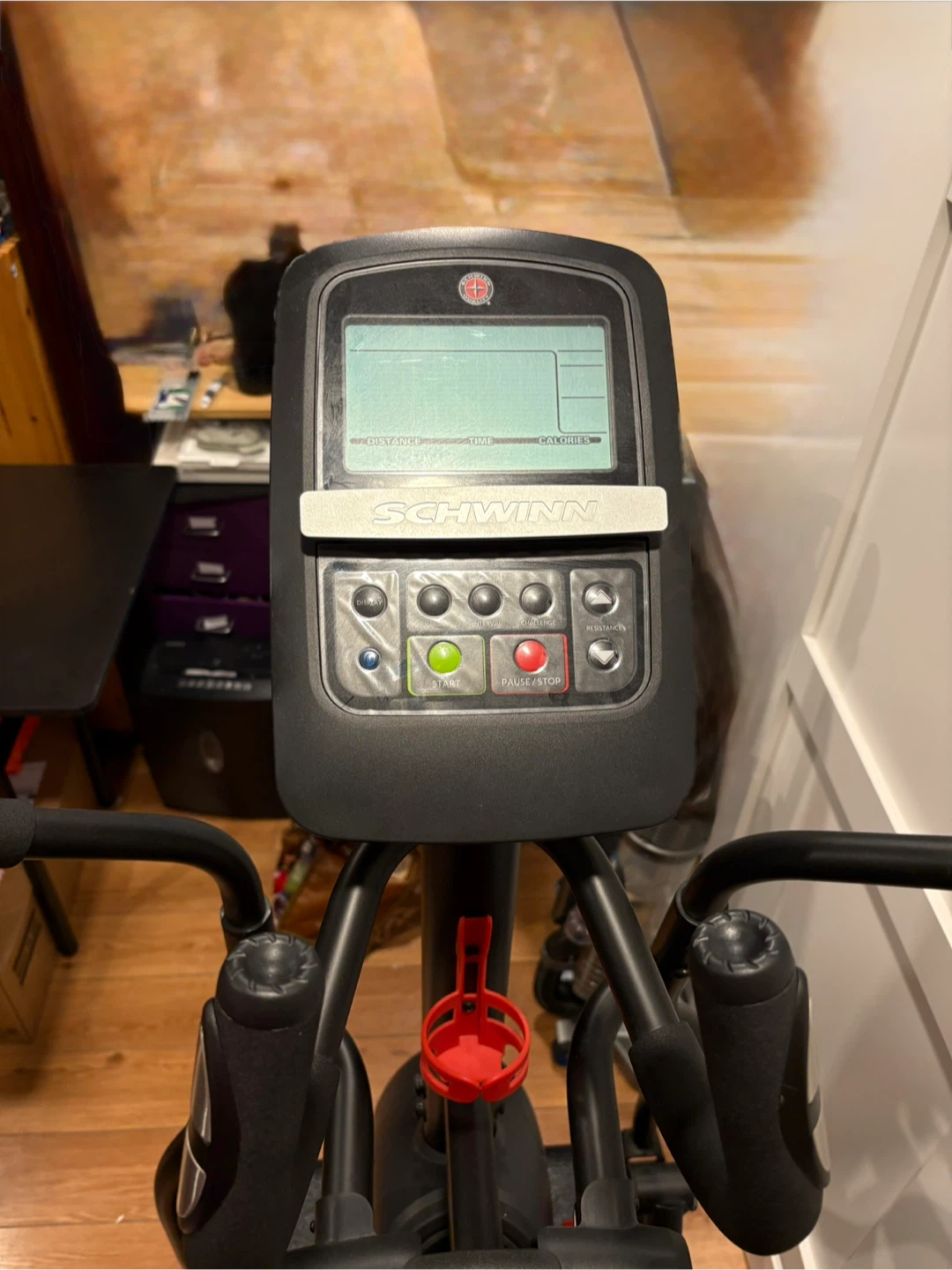 Schwinn 411 Elliptical  (like new) - photo 2