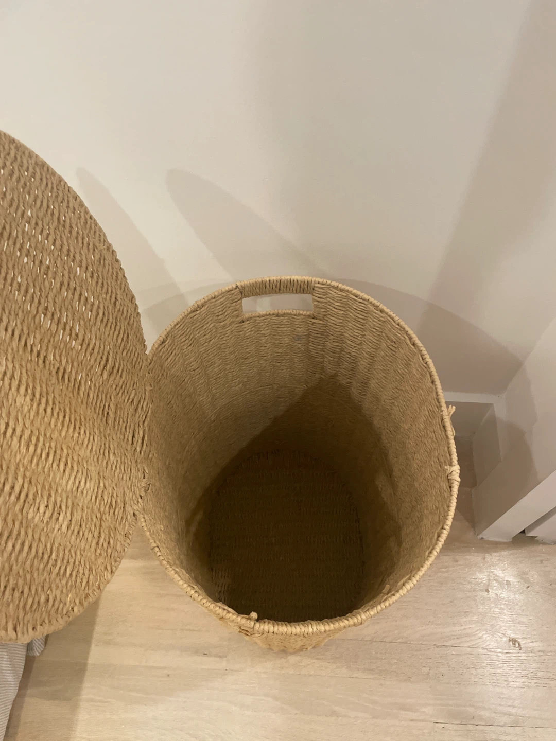 Woven Laundry Hamper with Lid - photo 5
