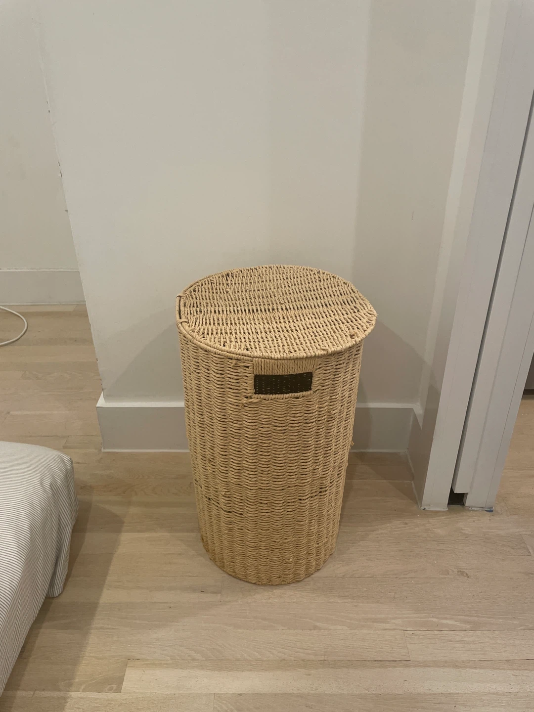 Woven Laundry Hamper with Lid - photo 4