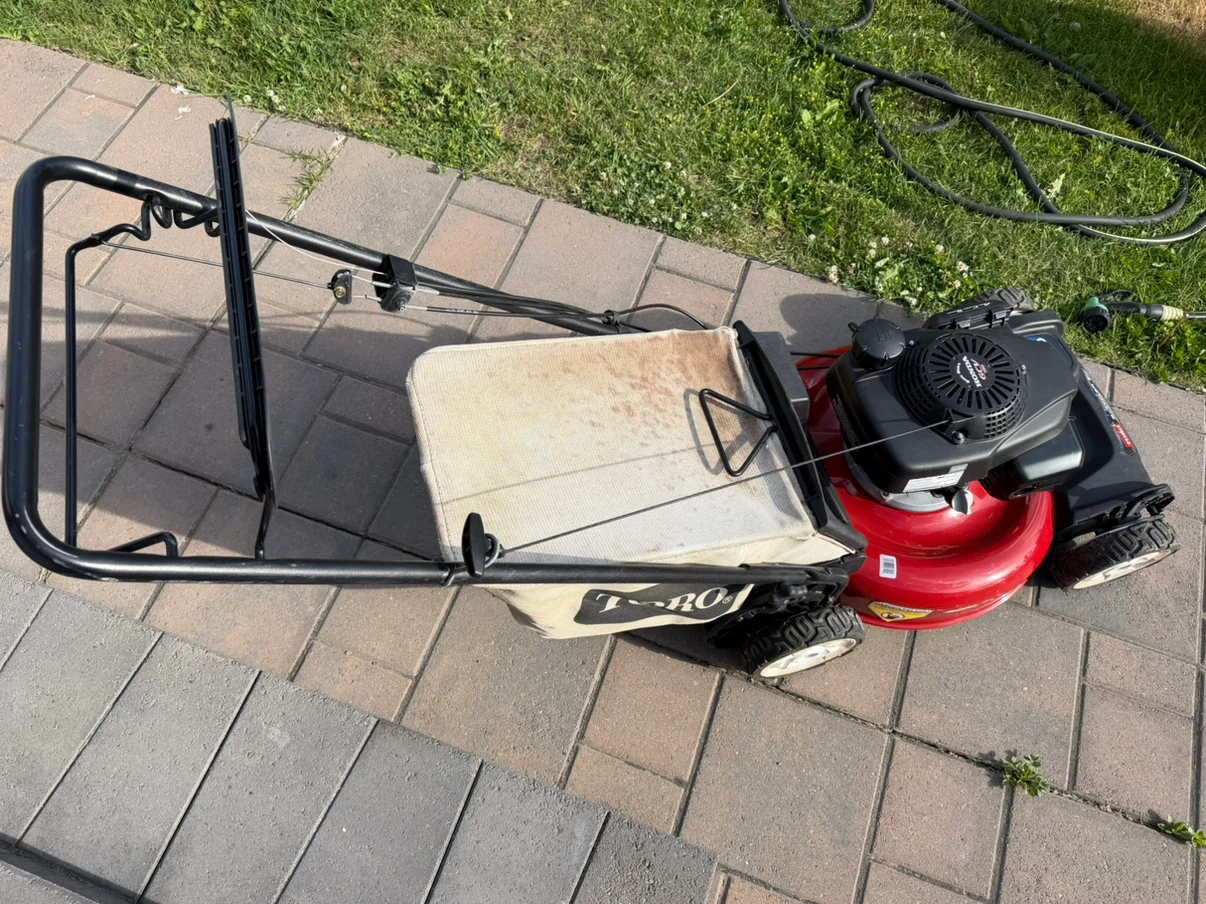 Toro Recycler AWD Gas Mower - photo 2