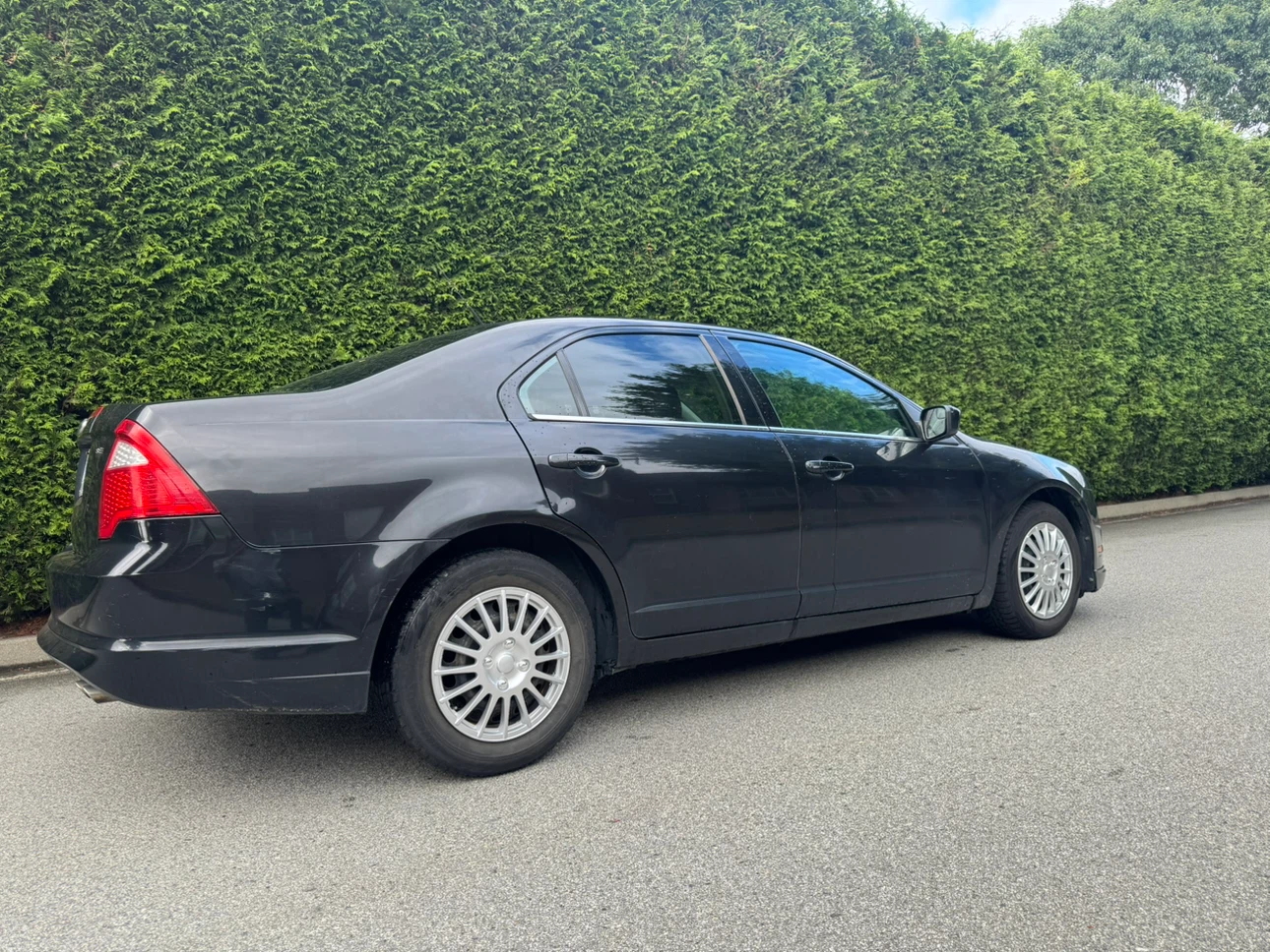 2012 Ford Fusion Sedan Auto SE 4cyl Cheap on Gas!! - photo 2