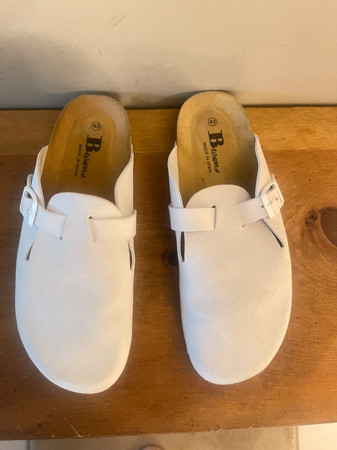Brand clogs white size 43
