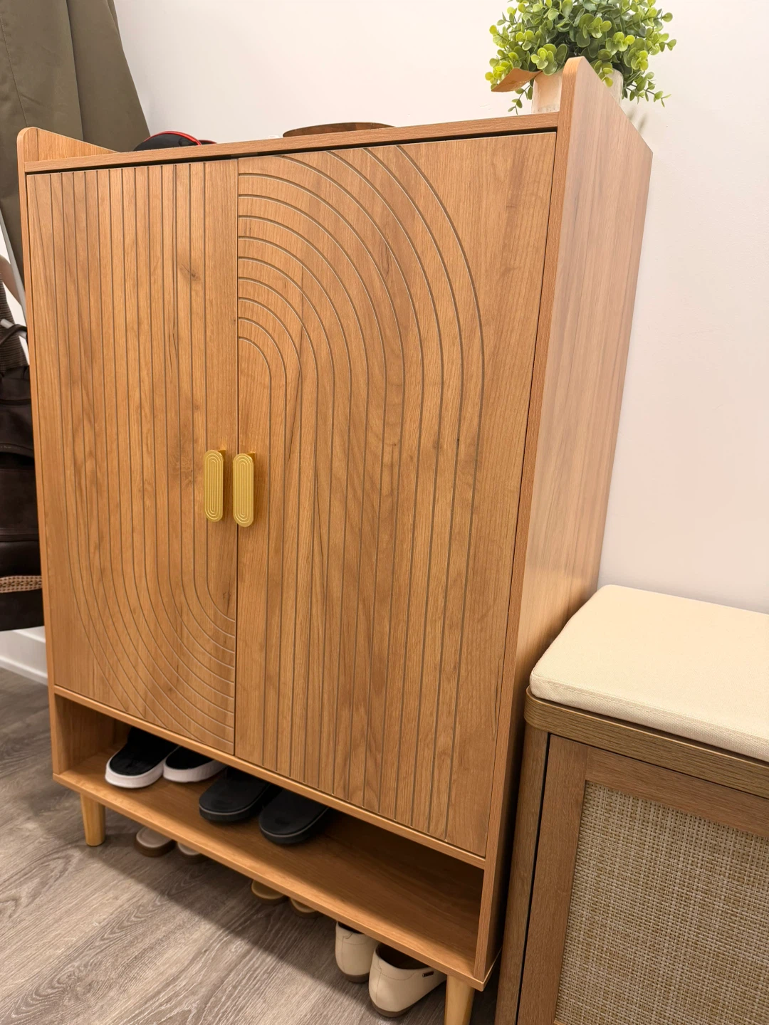 Brand New & Unopened: Smuxee Walnut 6-Tier Shoe Cabinet - photo 2