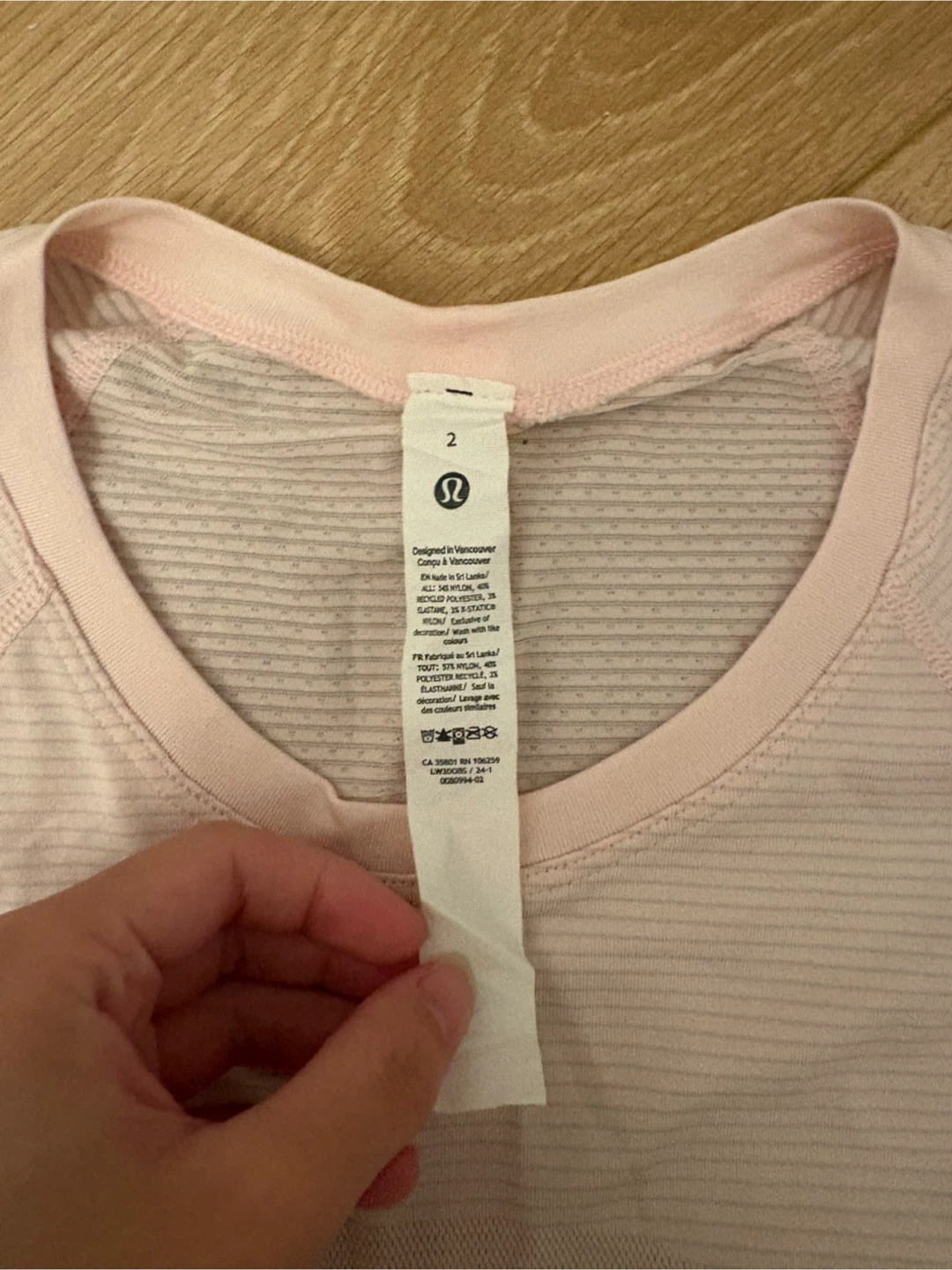 Lululemon Long Sleeve Top - photo 2