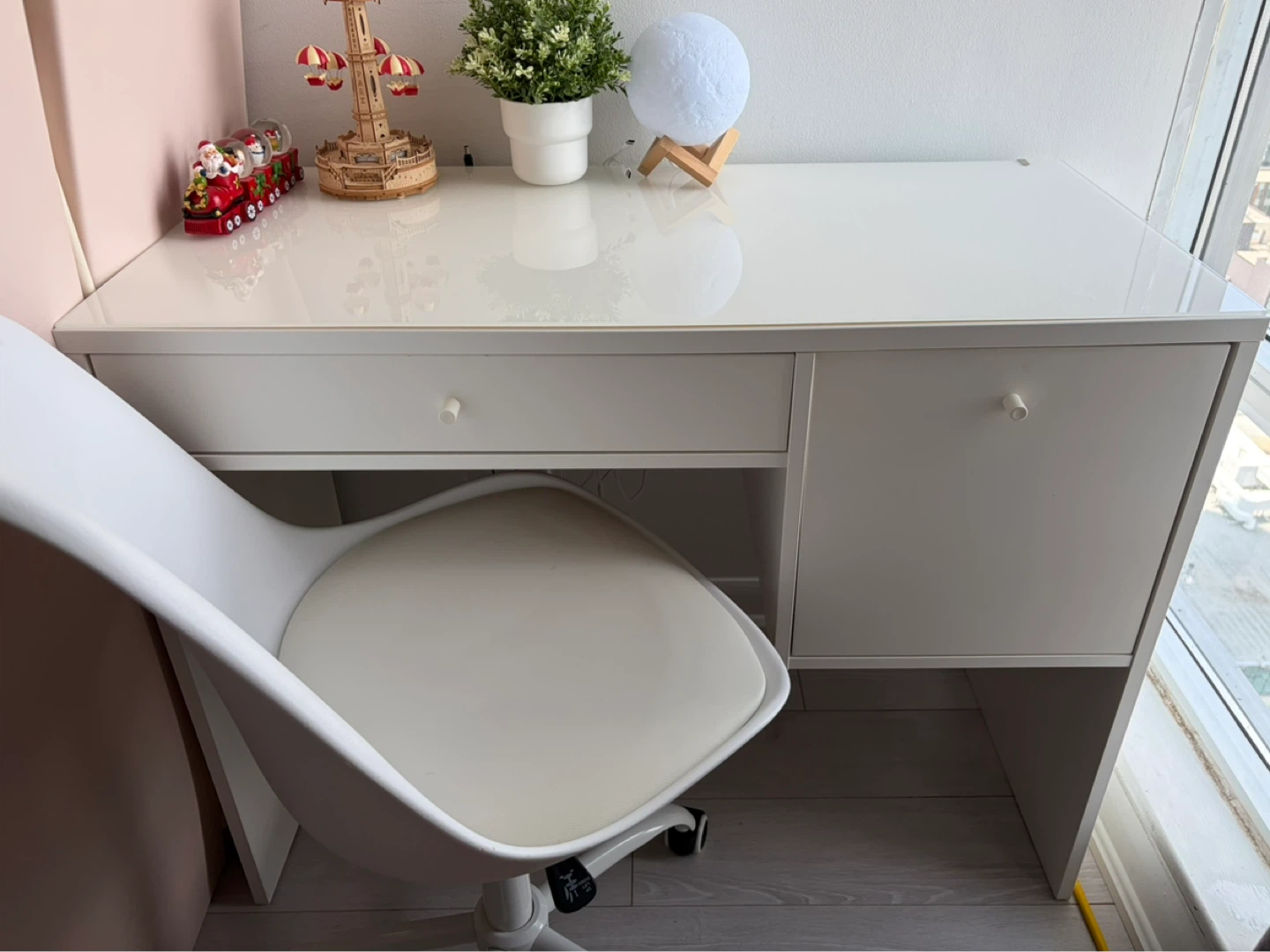 SYVDE Dressing Desk (IKEA) + Chair - photo 2