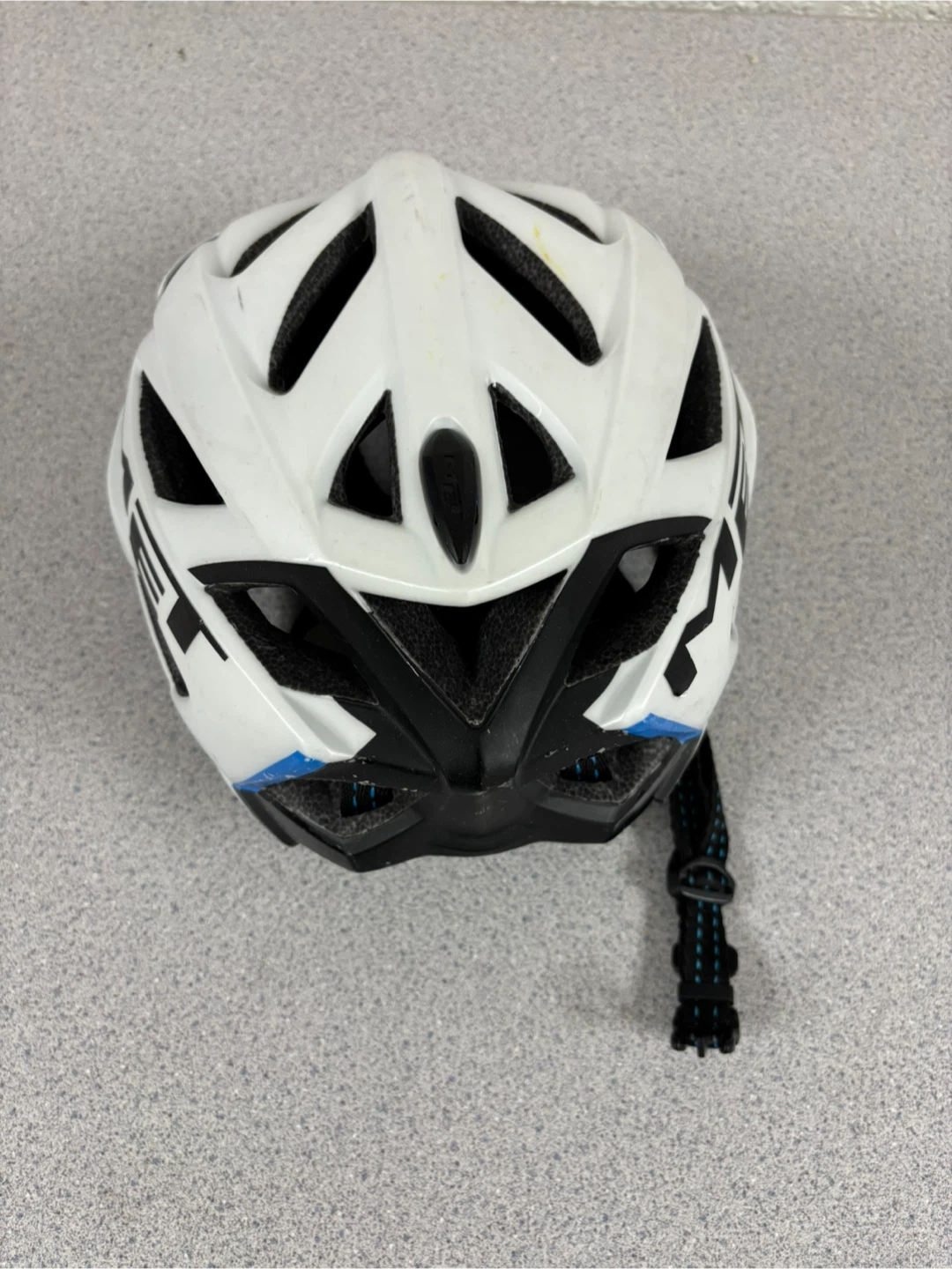 MET Terra Bicycle Helmet - White + eyewear - photo 2