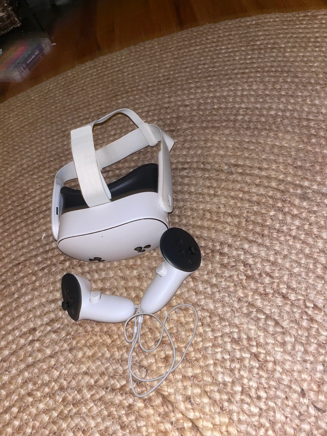 Meta Quest 3 refurbished VR Headset with Controllers - photo 2