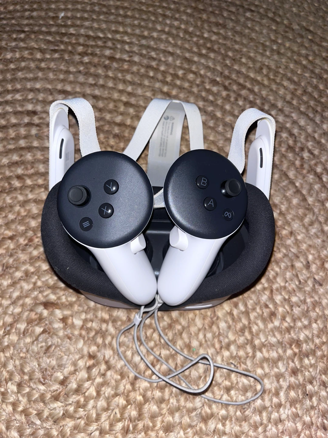 Meta Quest 3 refurbished VR Headset with Controllers - photo 5
