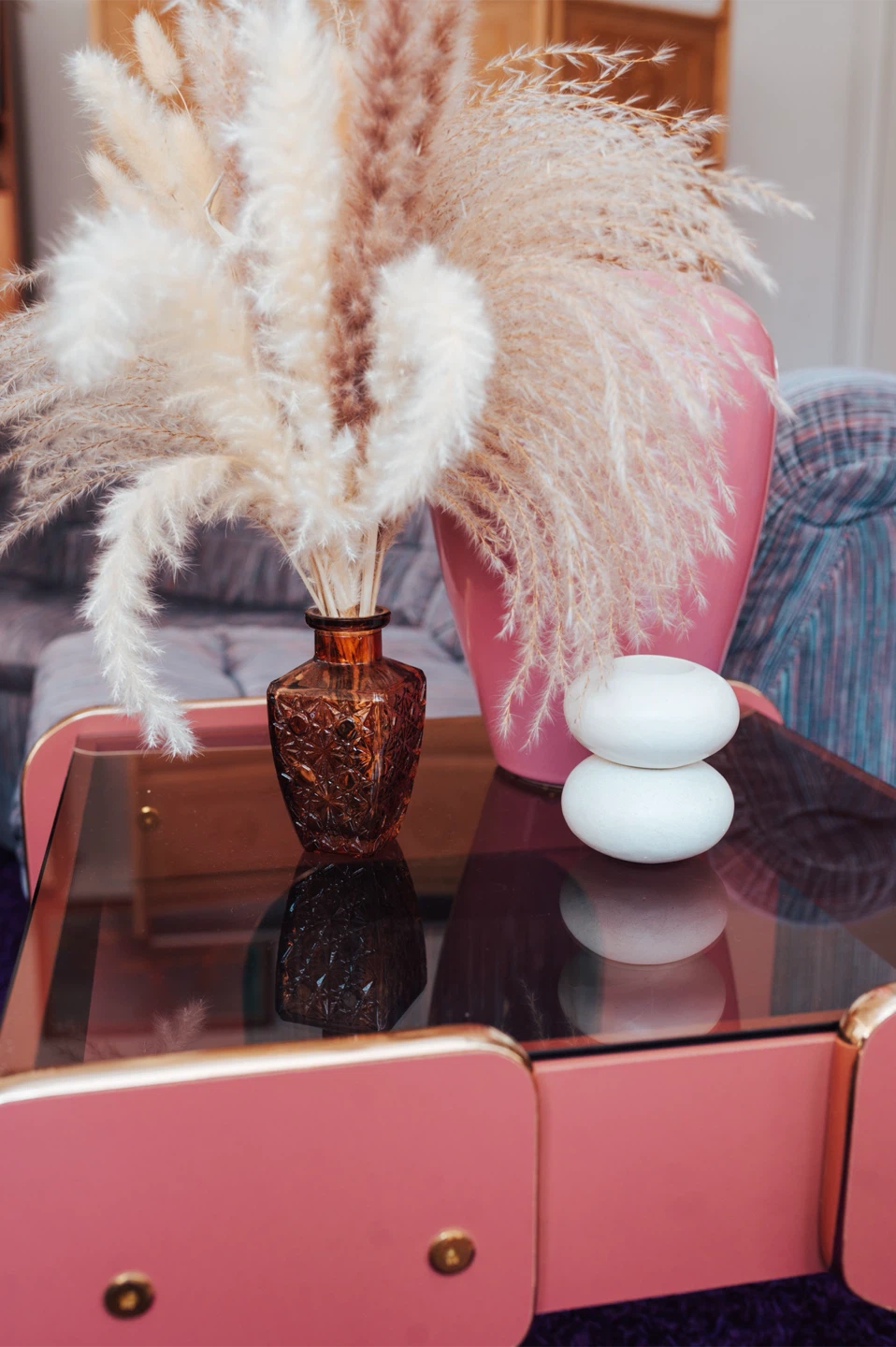 1980s Postmodern Blush Pink Lacquer Side Table with Smoked Glass - photo 2