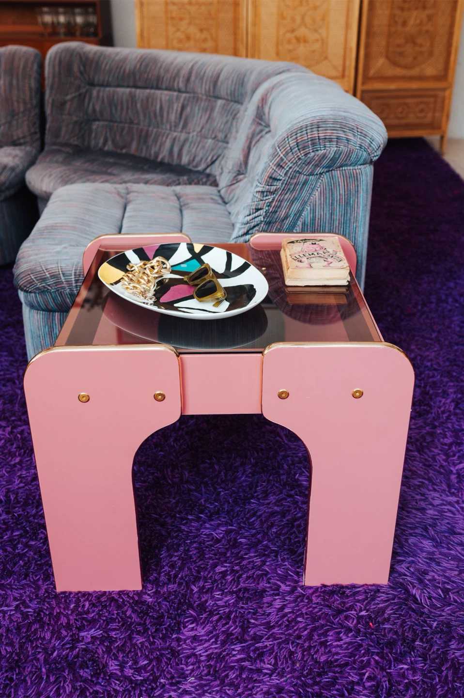 1980s Postmodern Blush Pink Lacquer Side Table with Smoked Glass - photo 3
