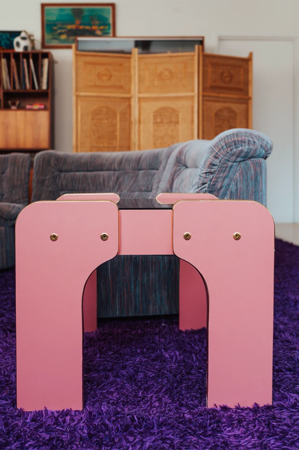 1980s Postmodern Blush Pink Lacquer Side Table with Smoked Glass - photo 5