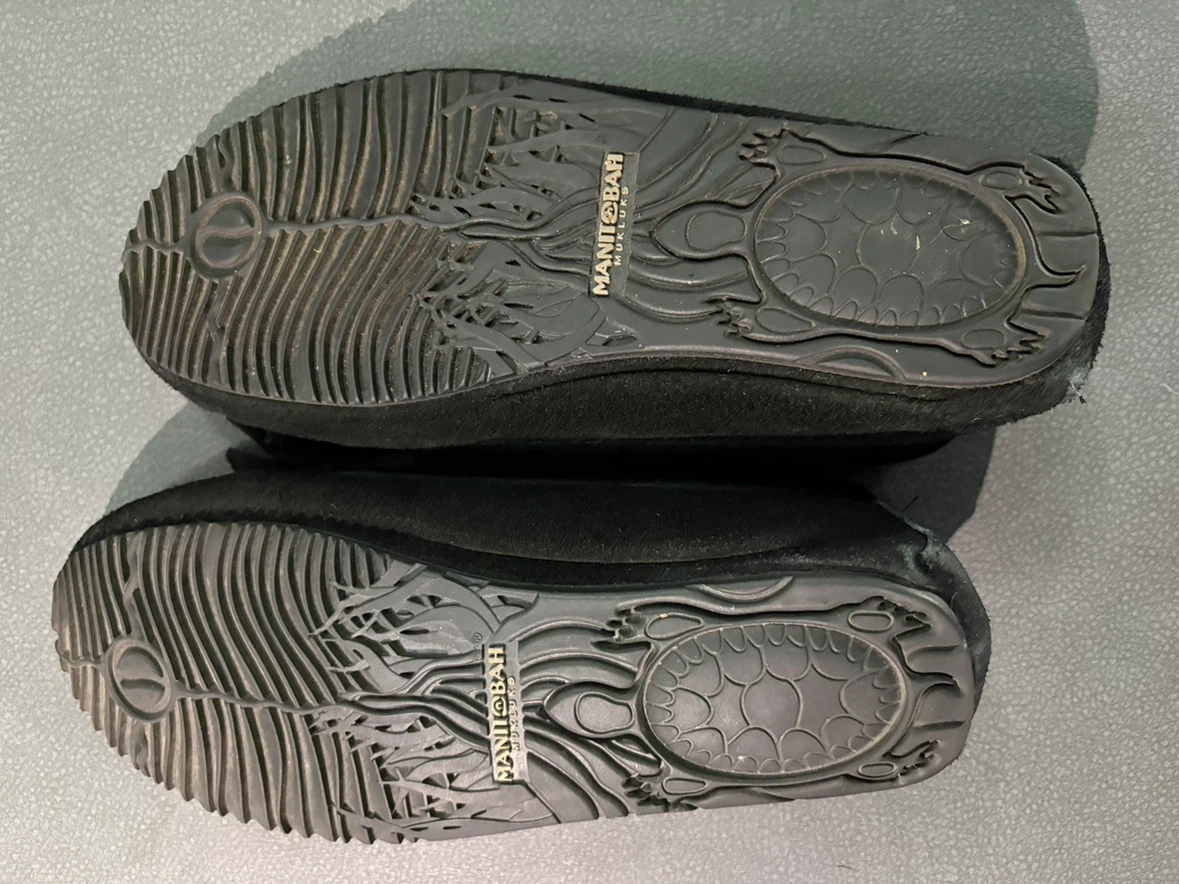 Manitobah Mukluks Sunshine Moccasins - Black - photo 2