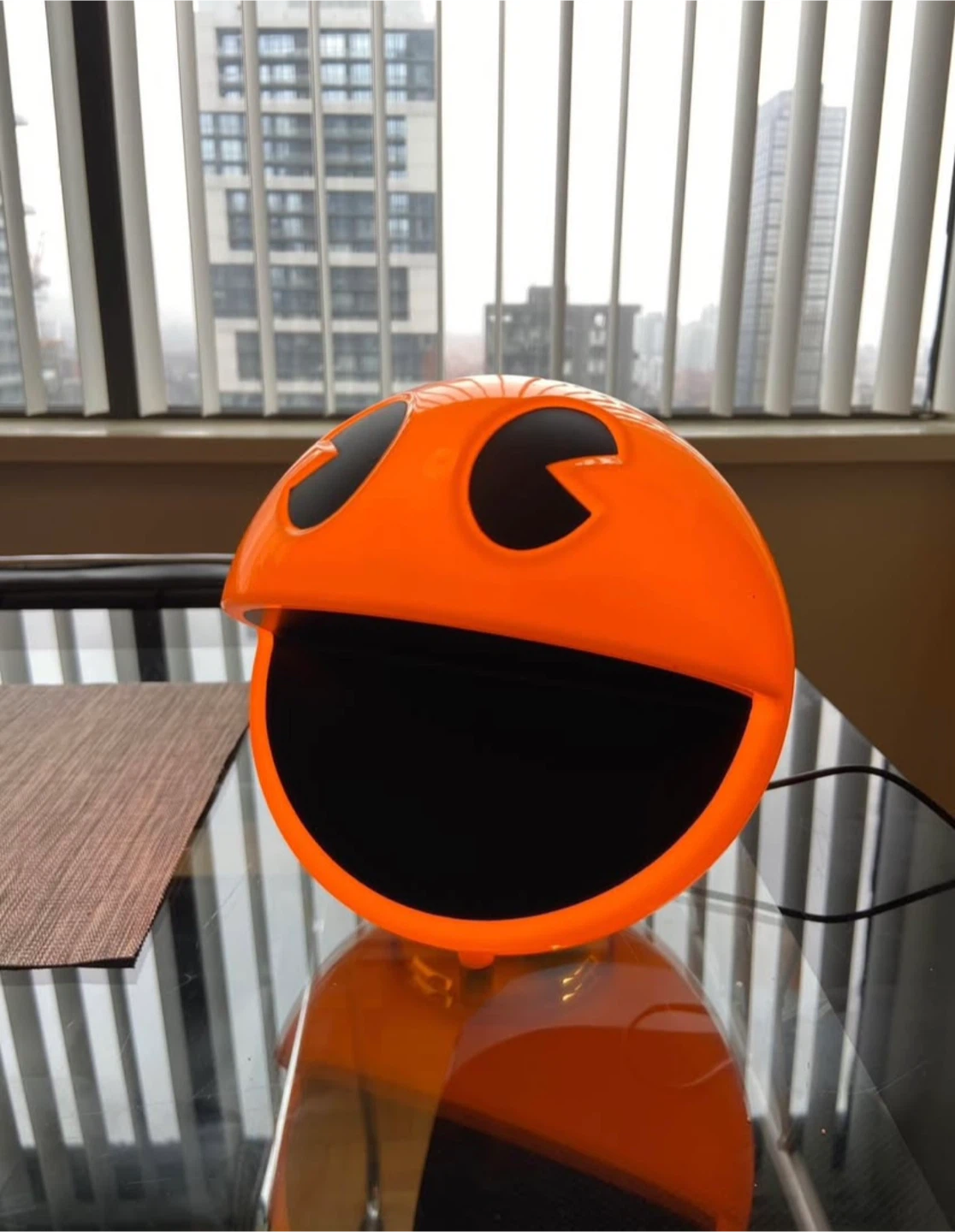 Pac-Man Lamp with Remote