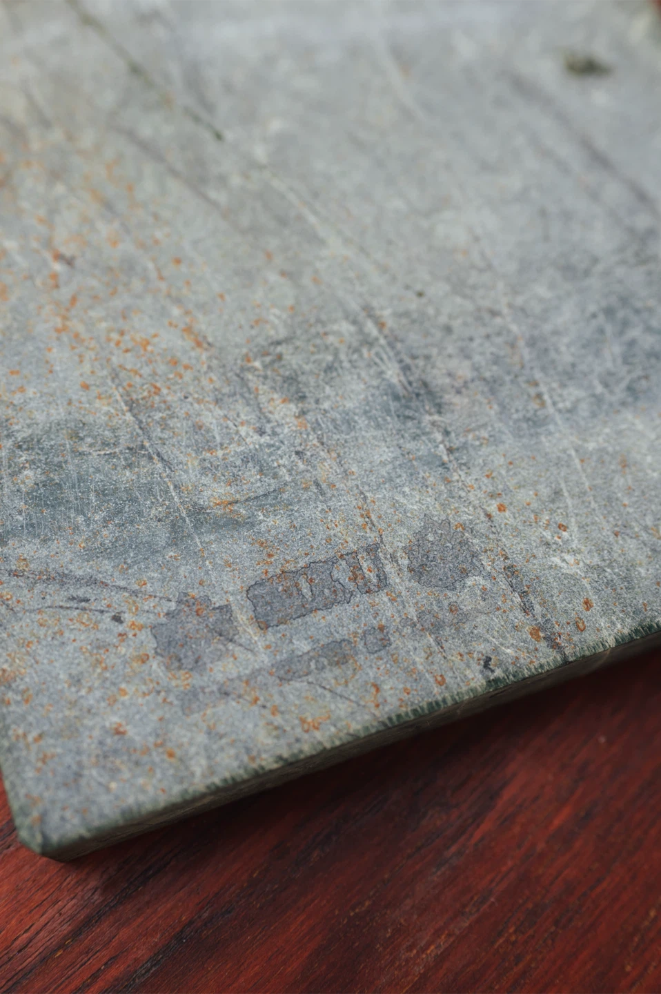 Inuit Hand-Carved Green Marble Plaque - photo 3
