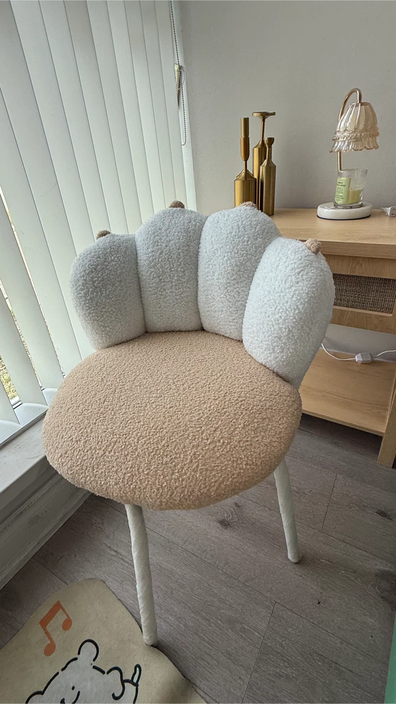 Cute Cloud Accent Chair - White/Tan Bouclé - photo 3