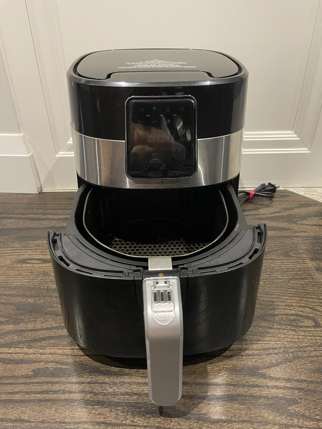 PC Black Air Fryer with Digital Display - photo 2
