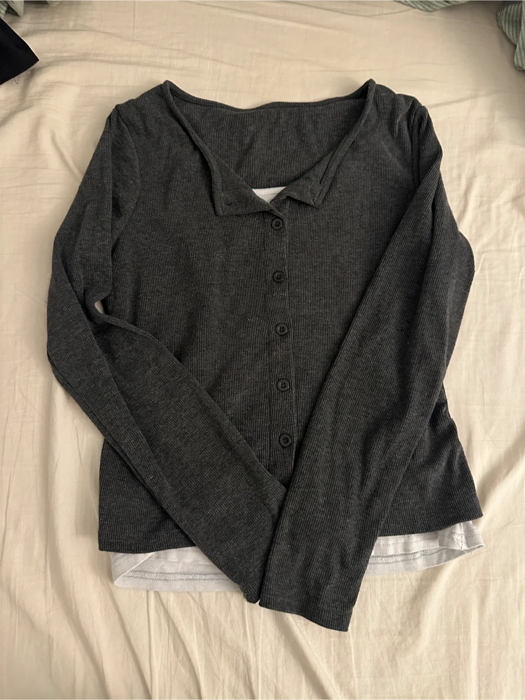 Women's Grey Long Sleeve Button-Up Cardigan