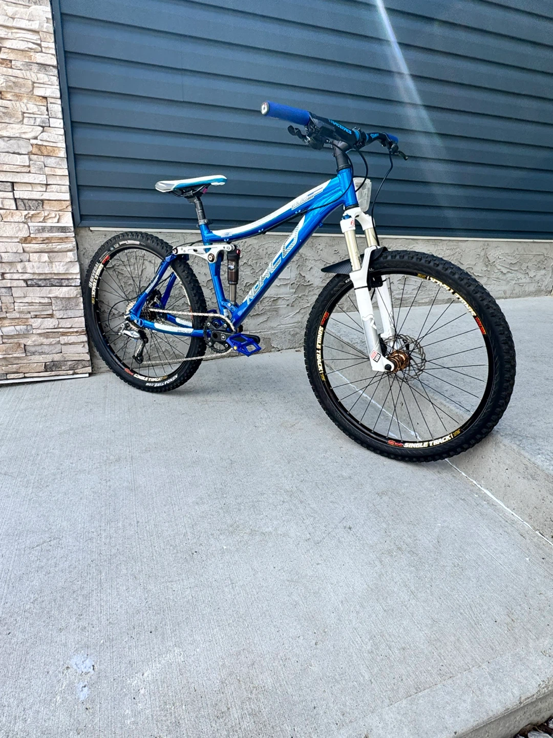 Norco Fluid FS Full Suspension Mountain Bike