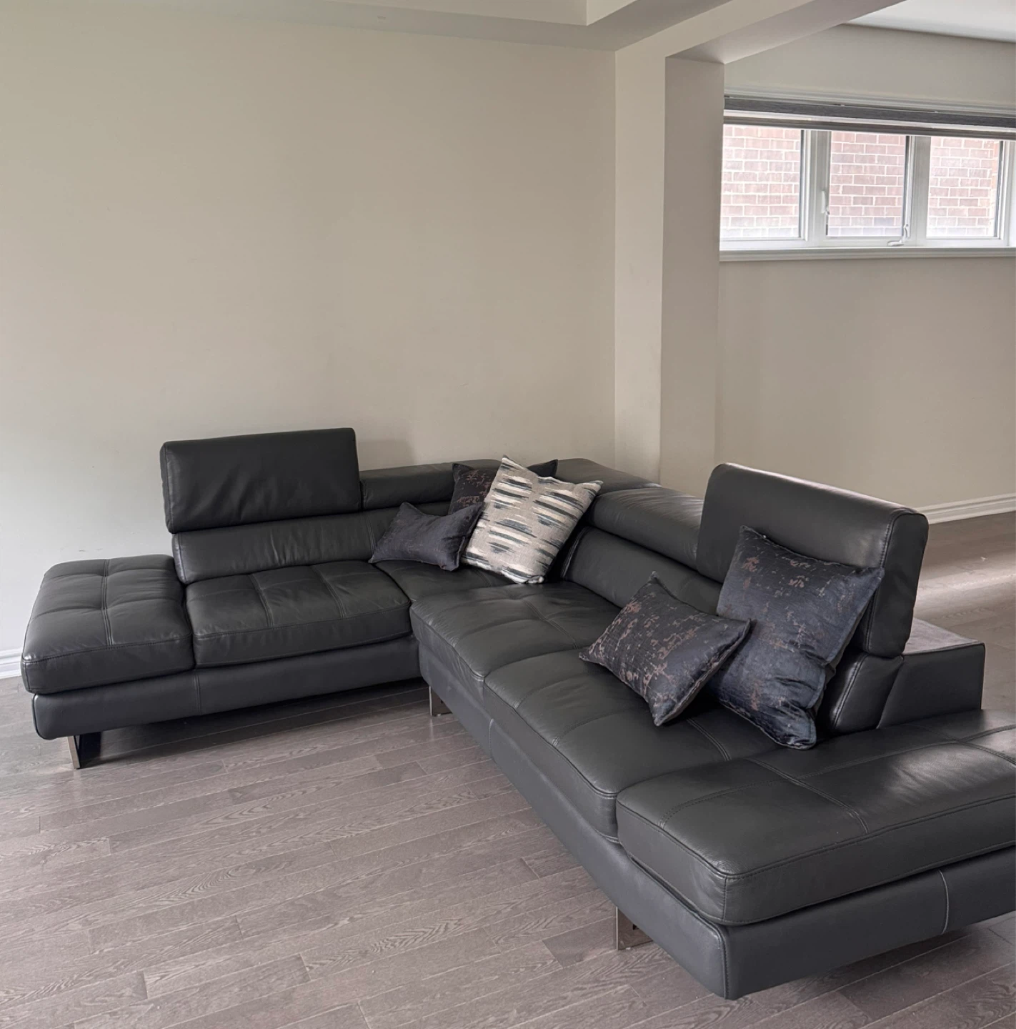 Leather Sectional with Adjustable Headrests - photo 4