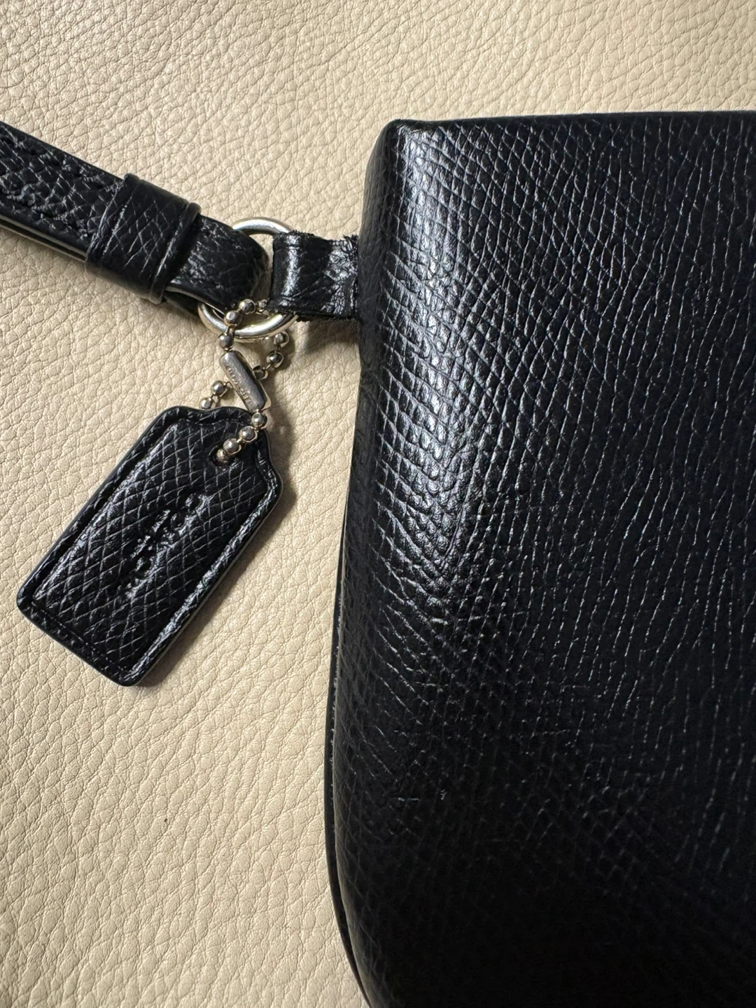 Coach Corner Zip Black Leather Wristlet Clutch - photo 2