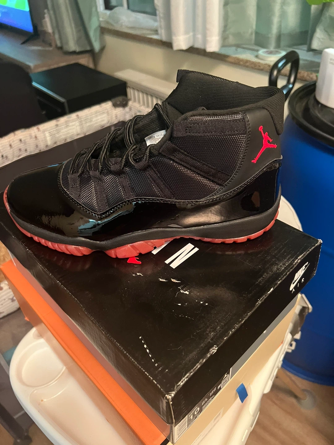 Air Jordan 11 "Bred"