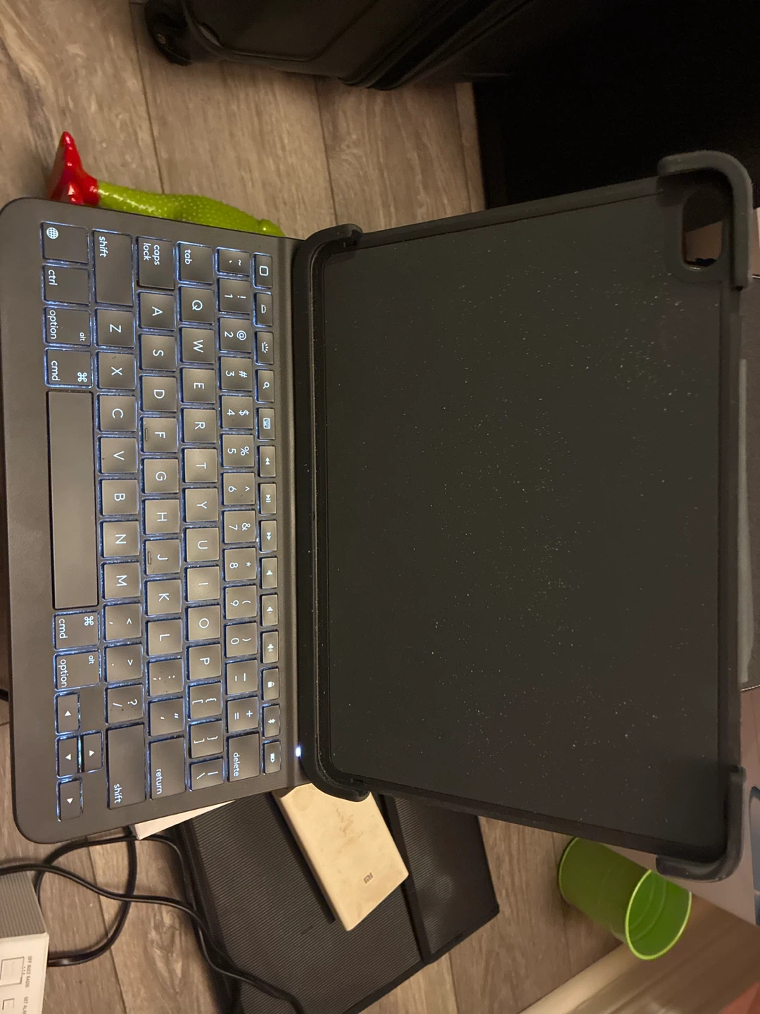 Logitech iPad Keyboard Case for ipad pro - photo 2