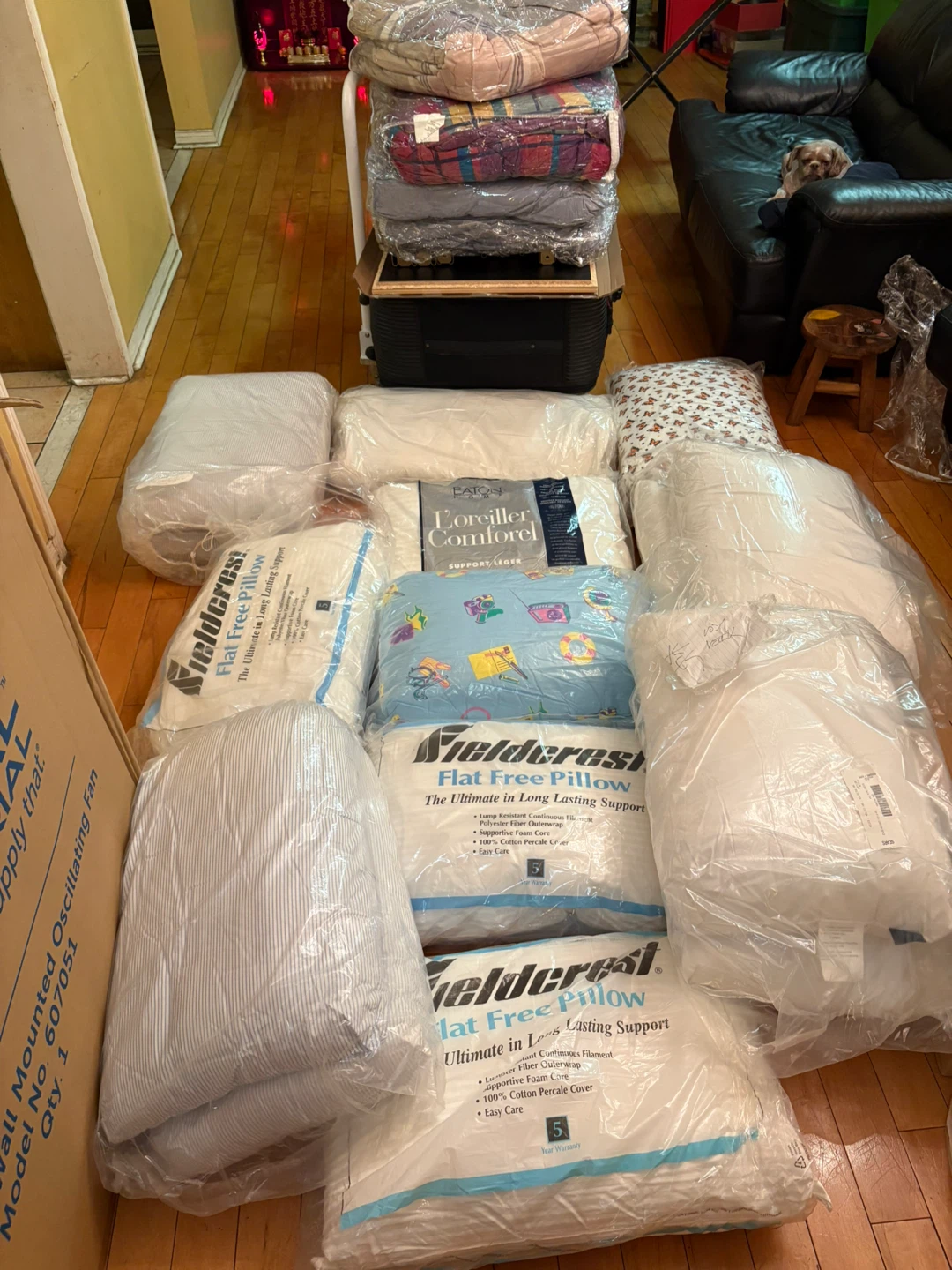 Fieldcrest Flat Free Pillows and blankets - photo 2