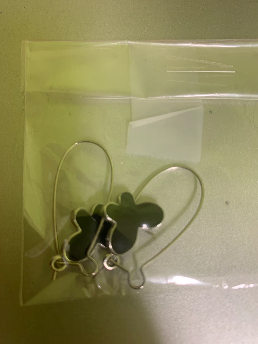 Black clover drop earrings