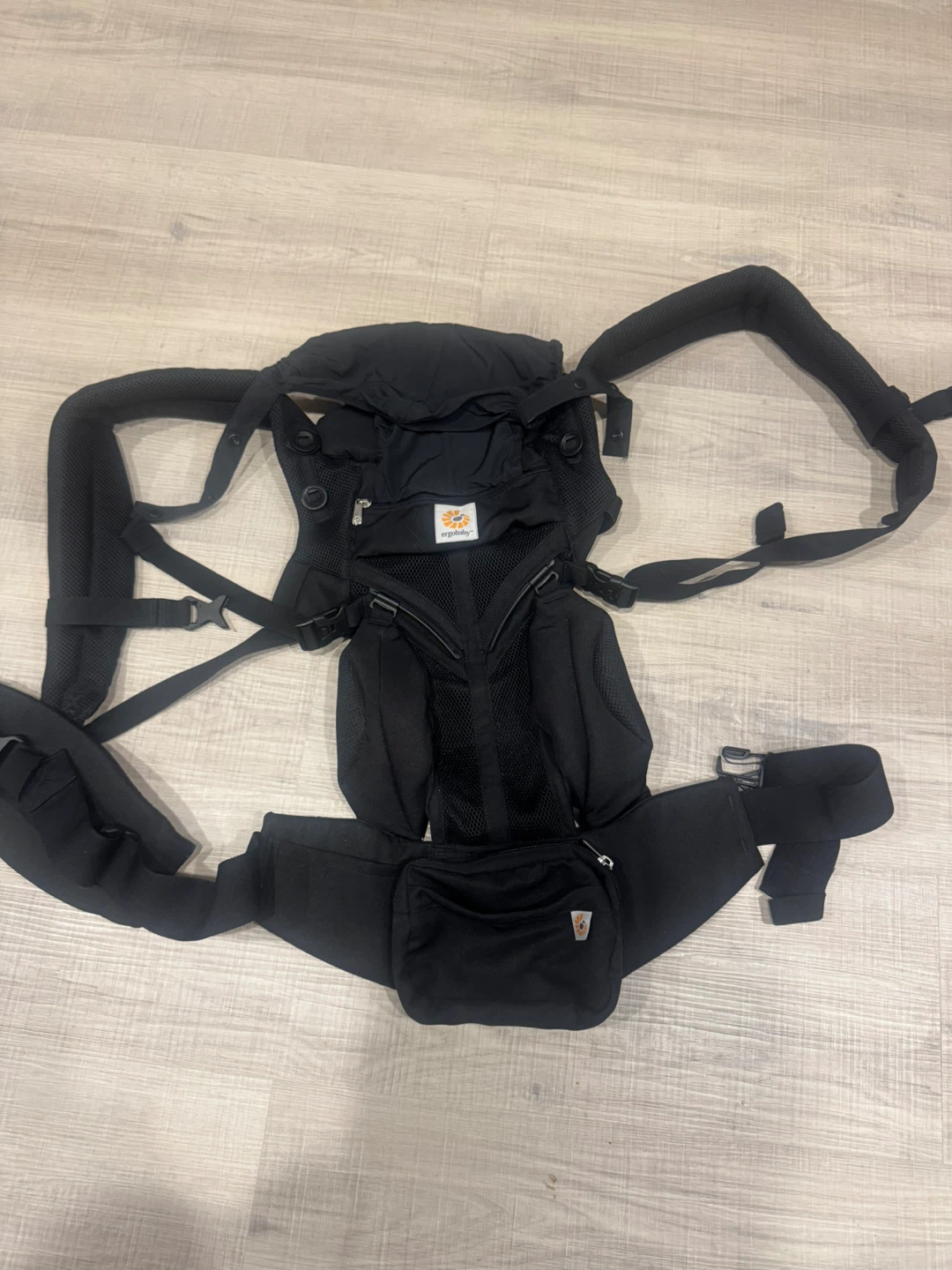 Ergobaby Black Baby Carrier - photo 5