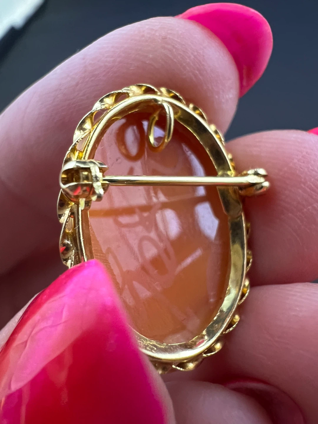 Vintage 14K Gold Hand-Carved Shell Cameo Brooch/Pendant - photo 2